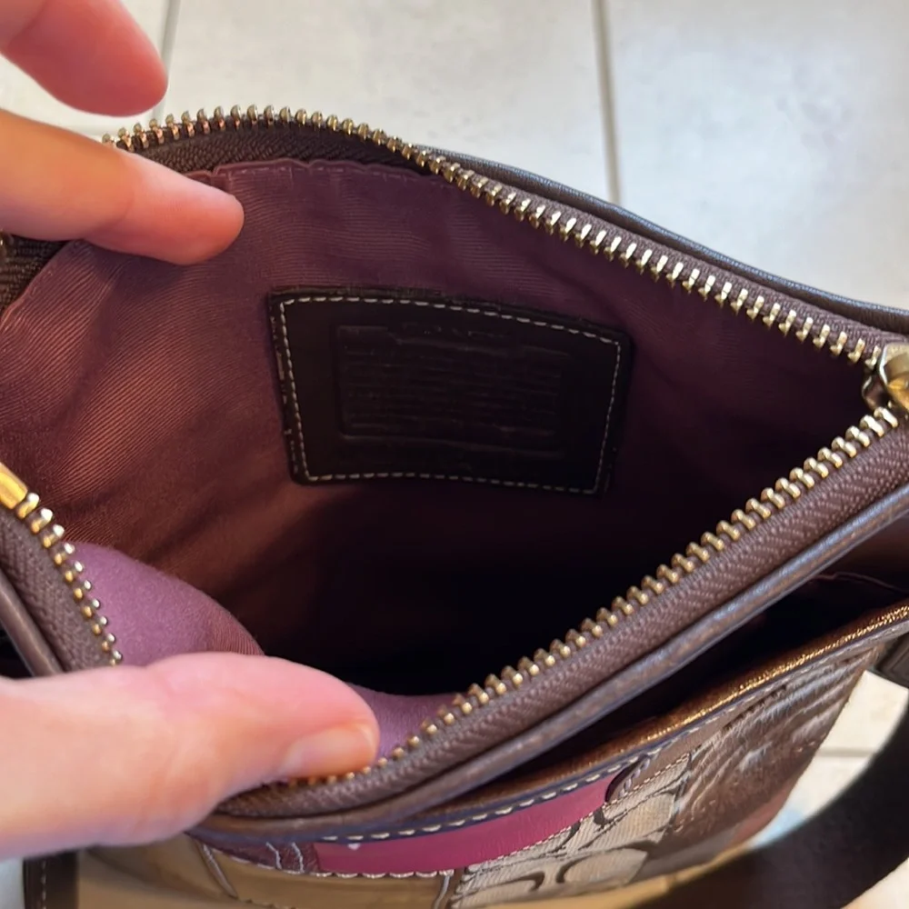 Vintage Coach Signature C Crossbody Messenger Bag - Picture 4 of 4